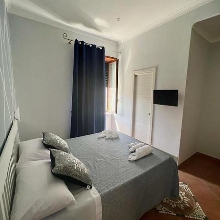 Manu'S Room Наполи Екстериор снимка